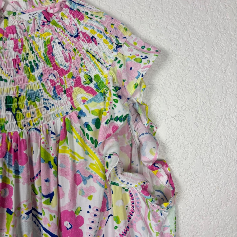 Crown & Ivy Women's Floral Smocked Blouse SZ 2X Vacation Resort - Picture 5 of 9